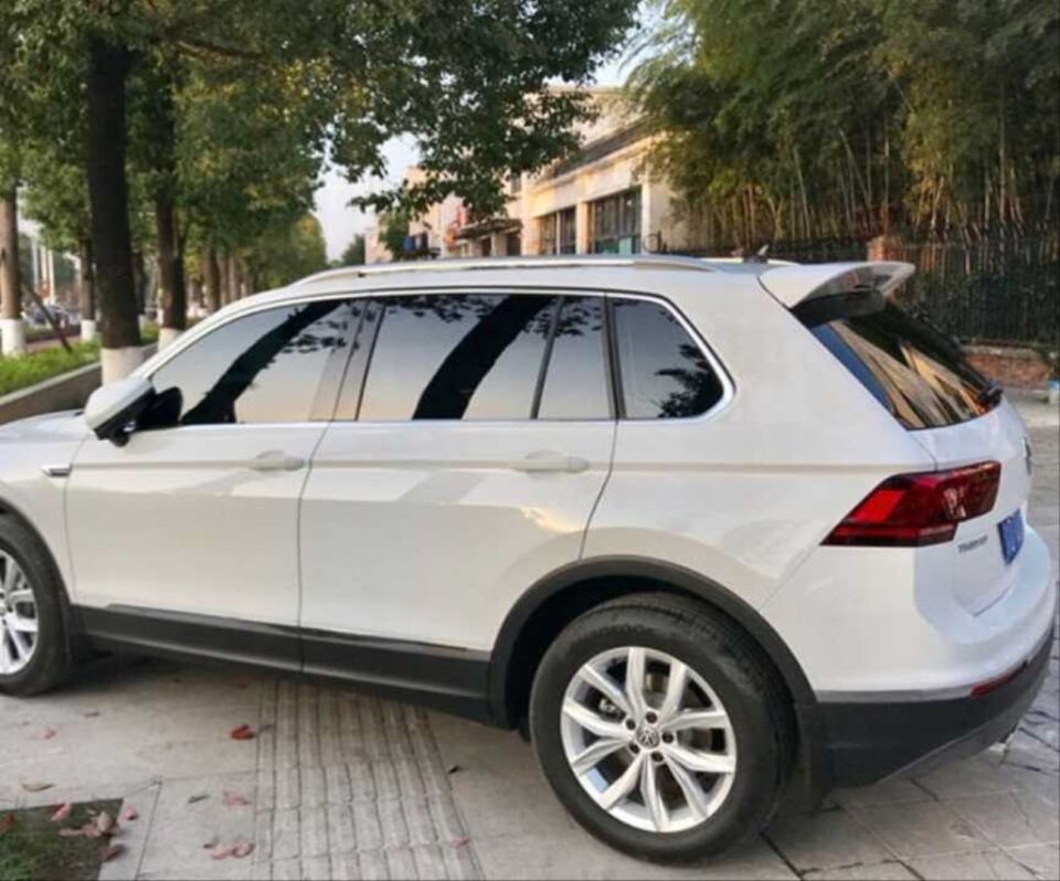 TIGUAN 2016+ IÇIN UYUMLU R LINE SPOILER (BOYASIZ)