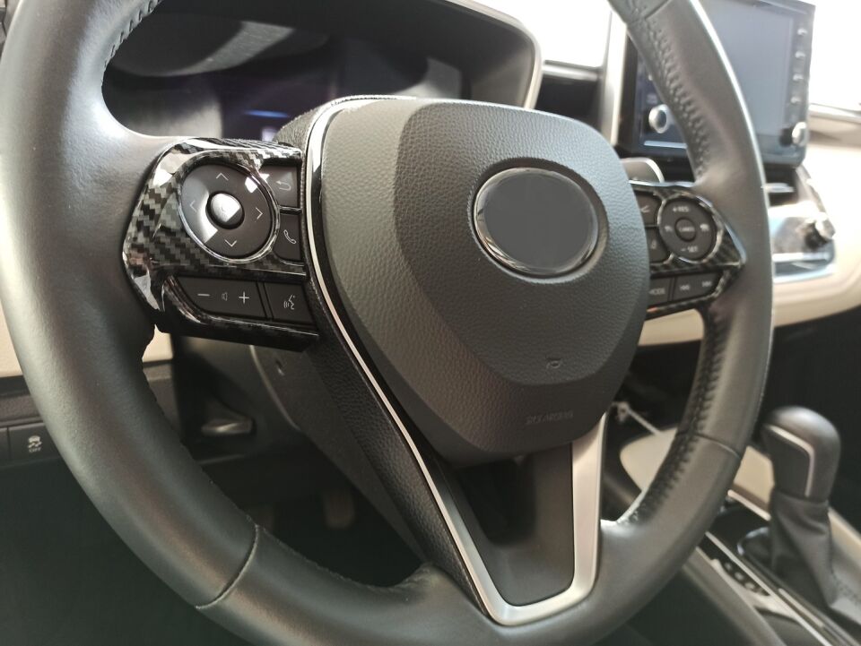 TOYOTA COROLLA 2019-2020 DİREKSİYON KENAR KAPLAMA-CARBON