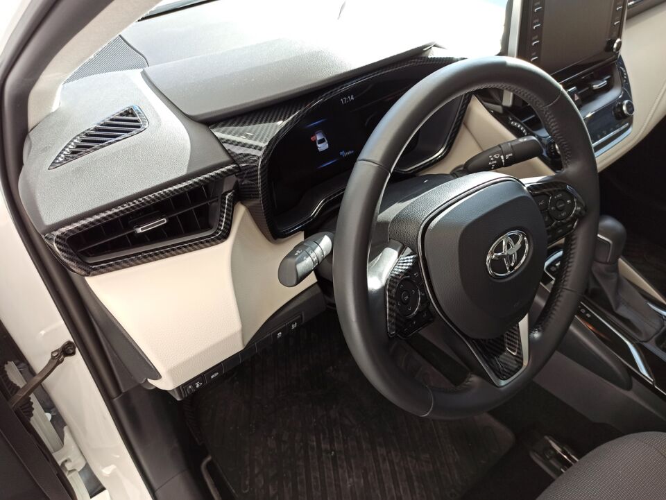 COROLLA 2019+ IÇIN UYUMLU KARBON GOSTERGE KAPLAMA