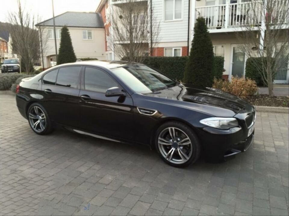 5 SERISI F10 2010-2017 IÇIN UYUMLU M5 GÖRÜNÜM BODY KIT
