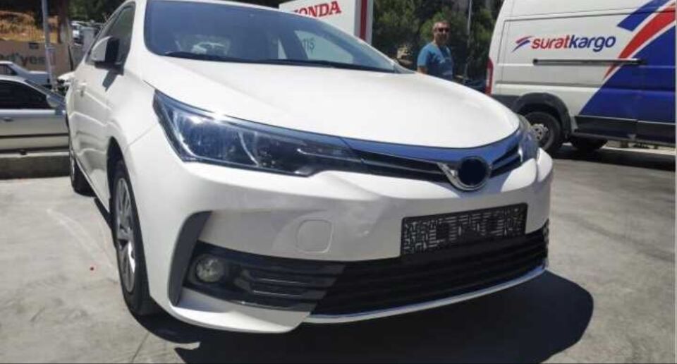 COROLLA 2019-2018 IÇIN UYUMLU ÖN TAMPON ALT ÇITA NIKELAJ