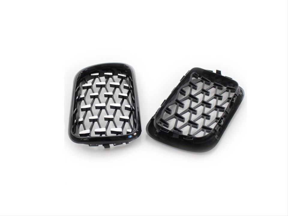 3 SERISI E36 1997-1999 IÇIN UYUMLU DIAMOND PANJUR (BÖBREK) PIANO BLACK   ÇERÇEVE