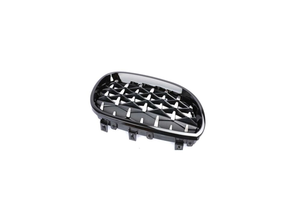 5 SERISI E60 2004-2009 IÇIN UYUMLU DIAMOND PANJUR (BÖBREK) PIANO BLACK  ÇERÇEVE