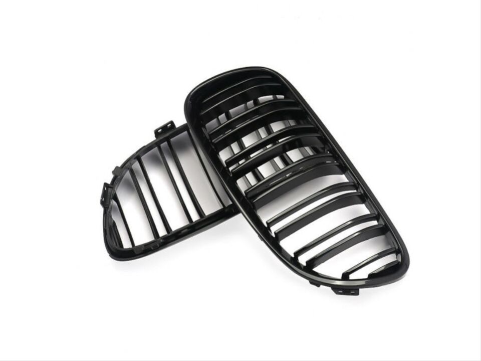 3 SERISI E92 2010-2013 IÇIN UYUMLU M3 GÖRÜNÜM PANJUR (CIFT CIZGI BÖBREK) PIANO BLACK (MAKYAJLI KASA)