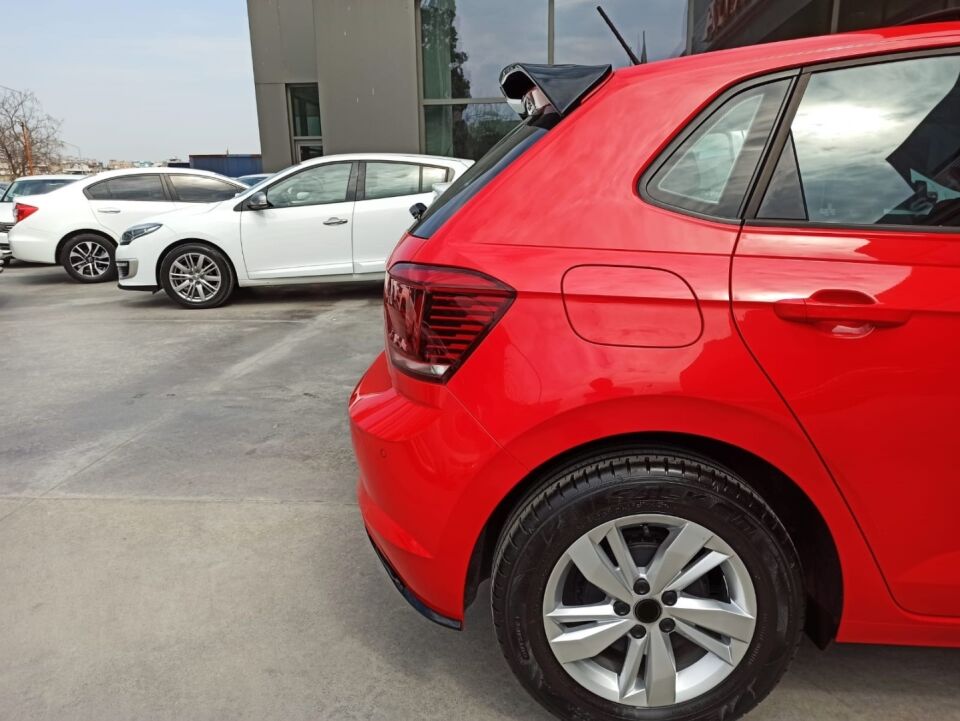POLO 2019+ IÇIN UYUMLU SPOILER -