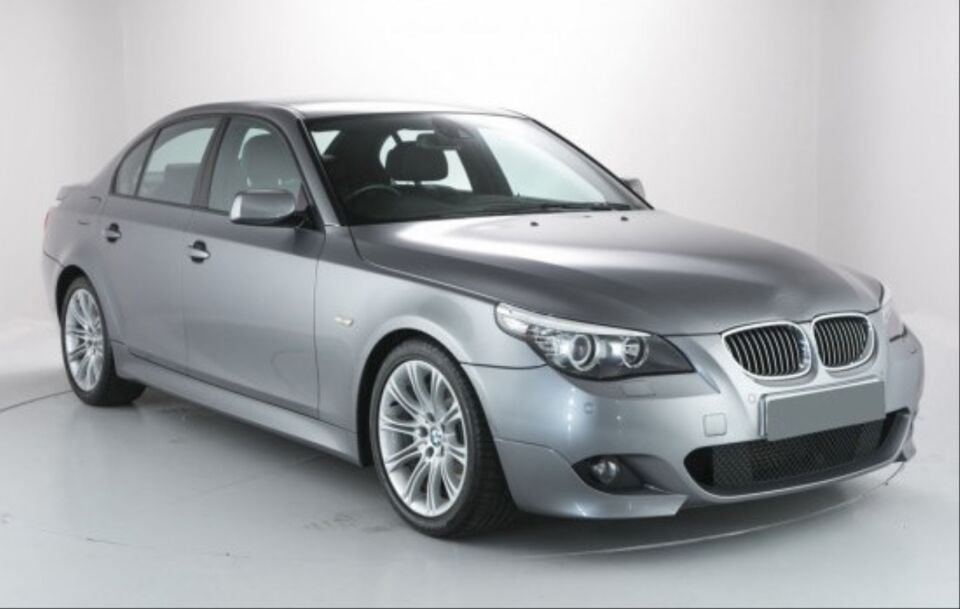 5 SERISI E60 IÇIN UYUMLU  MT BODY KIT (Ön - Arka Tampon -Marspiyel )