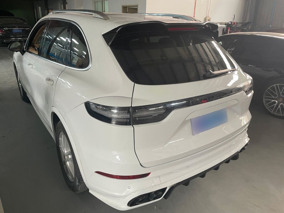 CAYENNE 2014-2017 IÇIN UYUMLU IÇIN 2019+ BAGAJ FACELIFT