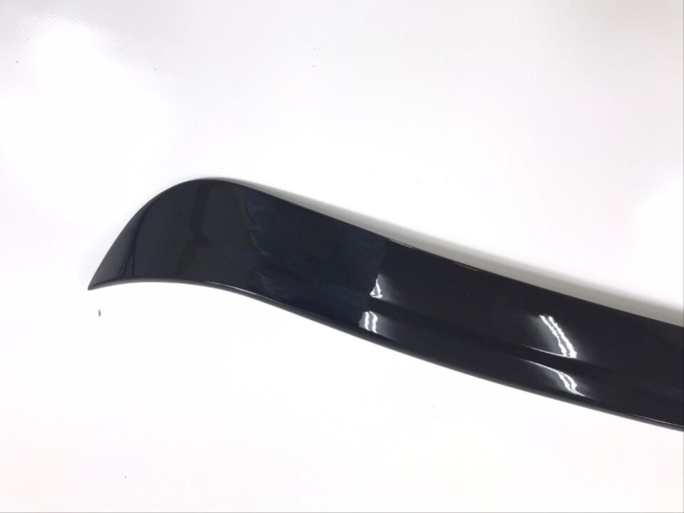 W117 CLA IÇIN UYUMLU CLA (2013-2019) CAM ÜSTÜ SPOILER  - PIANO BLACK (PARLAK  SIYAH)