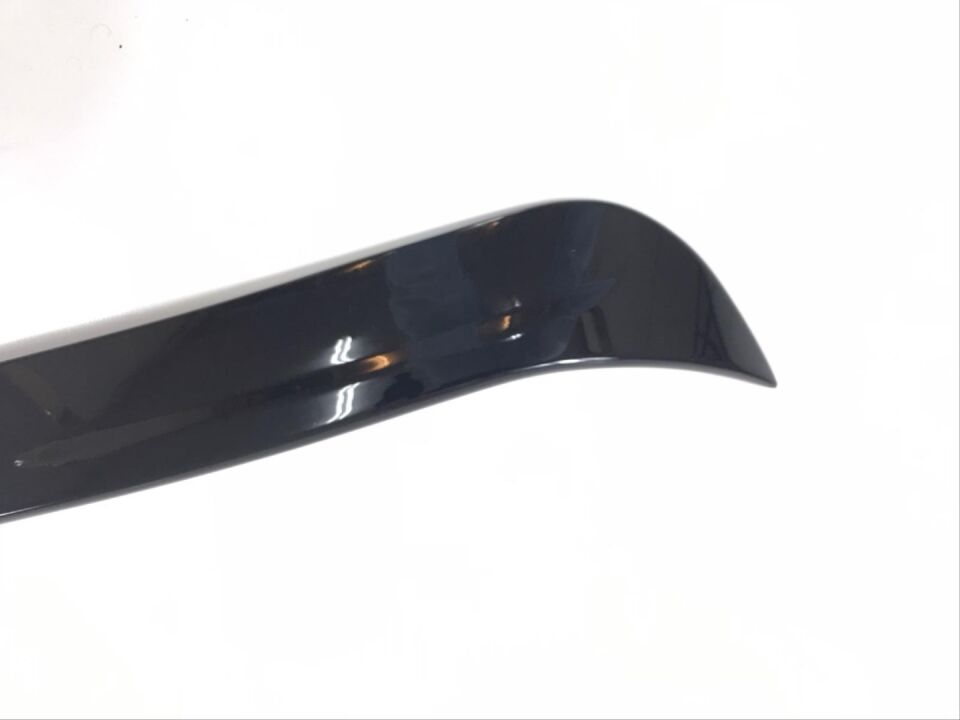 W117 CLA IÇIN UYUMLU CLA (2013-2019) CAM ÜSTÜ SPOILER  - PIANO BLACK (PARLAK  SIYAH)