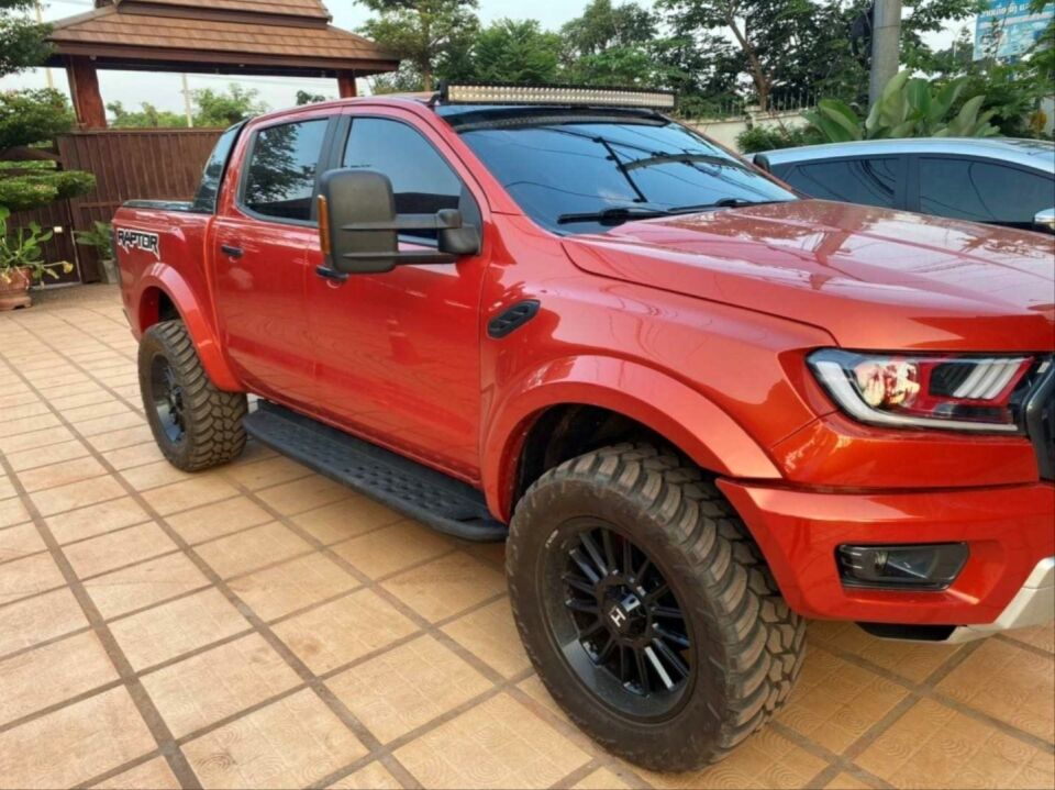 RANGER IÇIN UYUMLU F150 2016-2024  AYNA SETI (T7-T8)