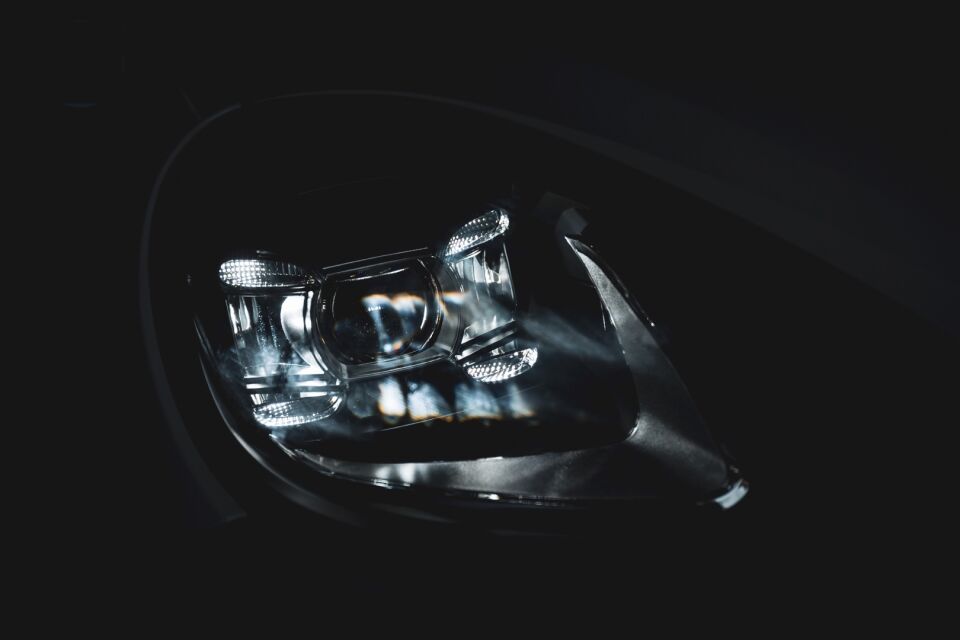 CAYENNE 2014-2017 IÇIN UYUMLU FACELIFT LED FAR (2018+ GÖRÜNÜM)