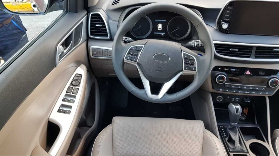 TUCSON IÇIN UYUMLU 2015-2018 KAPI KOLÇAK KAPLAMA SILVER (KOLTUK ISITICILI MODEL)