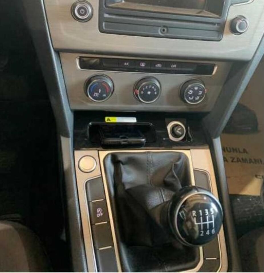 PASSAT 2015+ IÇIN UYUMLU  B8 KABLOSUZ SARJ STANDI
