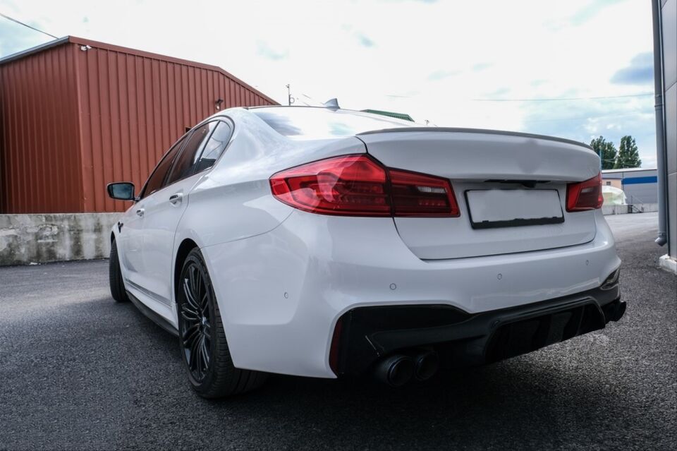 5 SERISI G30 IÇIN UYUMLU   2017+ MARSPIYEL MP  PIANO BLACK