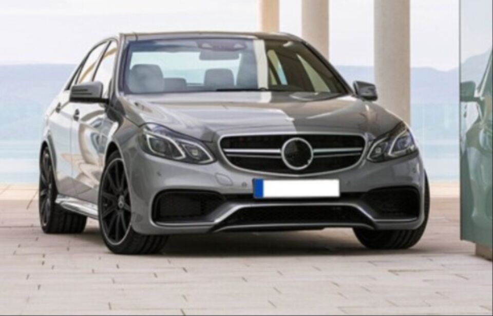 W212 IÇIN UYUMLU E63 BODY KIT KAPUTLU VERSIYON (2013-2015)