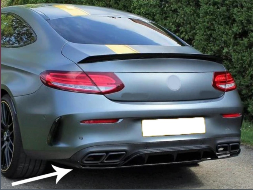 W205 C COUPE IÇIN EDITION 1 DIFUZOR & EGZOZ SETI PIANO BLACK (AMG TAMPON İÇİN)