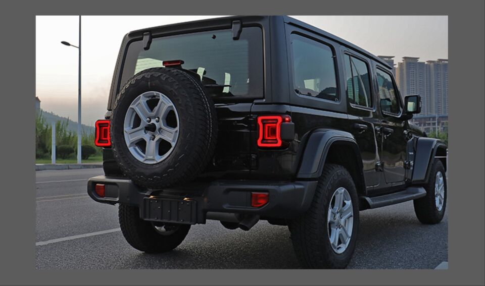 WRANGLER 08-17 IÇIN UYUMLU 3D LED STOP