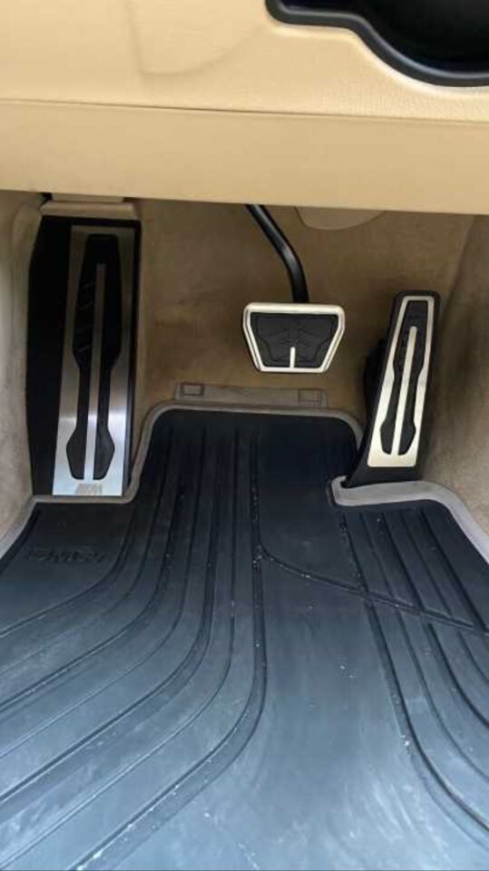 1 SERISI / 3 SERISI IÇIN UYUMLU  'M' PEDAL KAPLAMA SETI 3 PARÇA