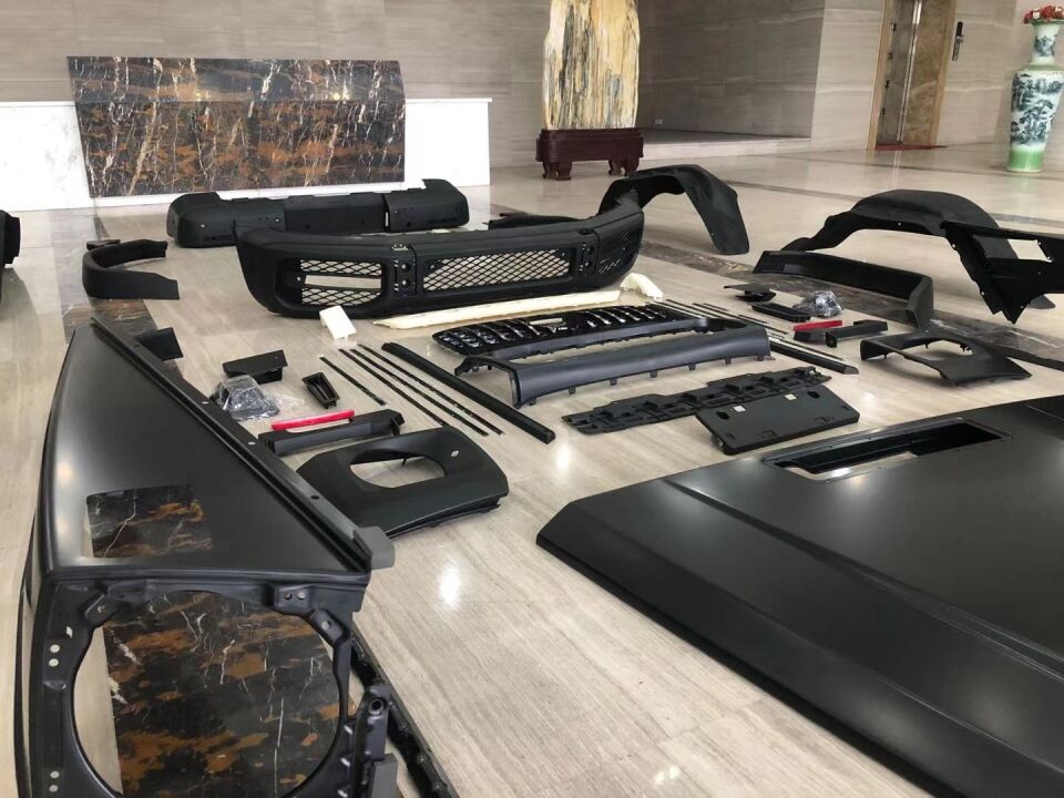 W463 G SERISI IÇIN UYUMLU G63 GORUNUM BODY KIT FULL SET (2004-2018)