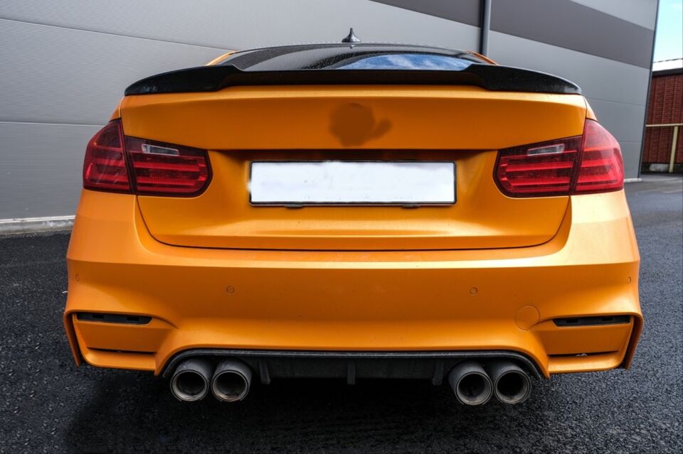 3 SERISI F30 2012-2018 IÇIN UYUMLU M3 GORUNUM BODY KIT ARKA TAMPON