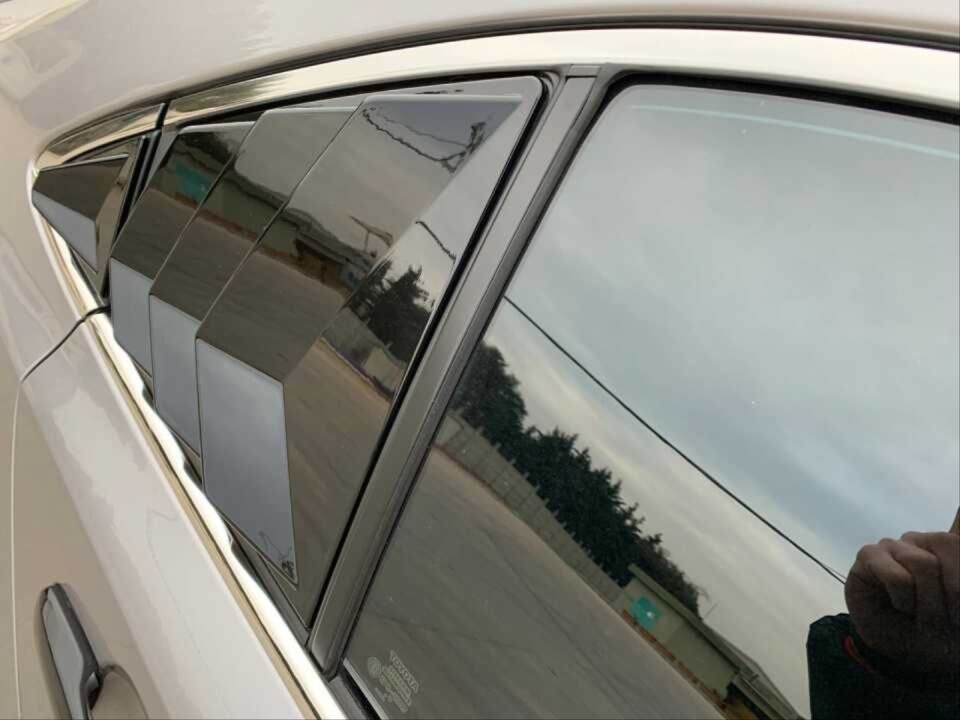COROLLA 2019+ IÇIN UYUMLU CAM NIKELAJI