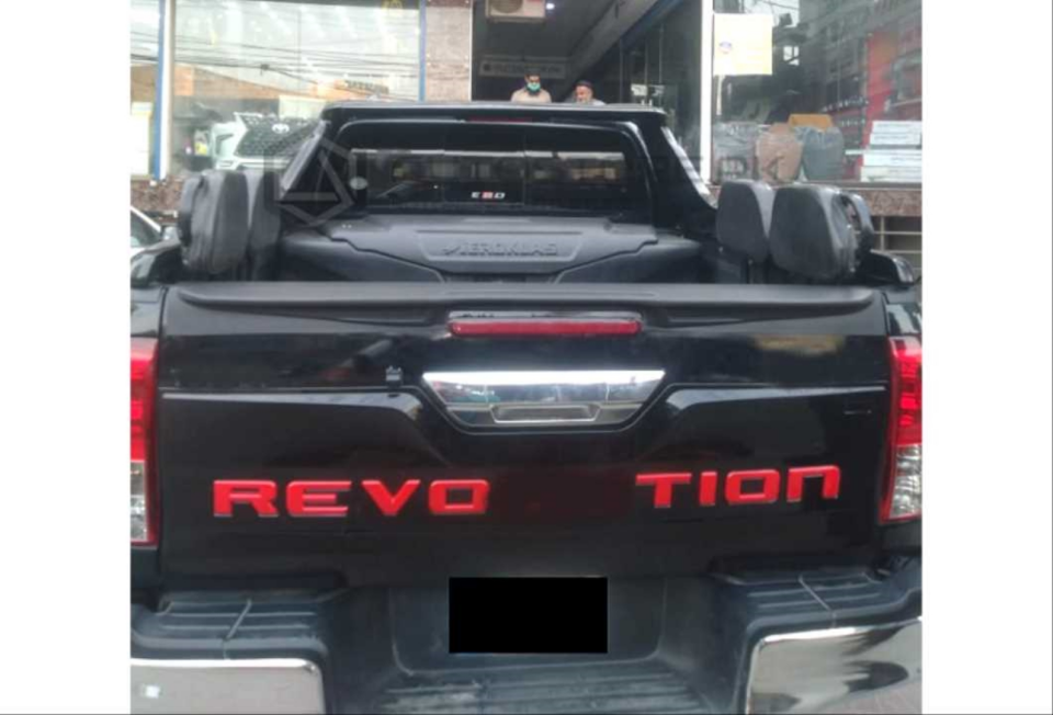 HILUX REVO 2016-2019 IÇIN UYUMLU REVOLUTION BAGAJ KAPLAMA KIRMIZI