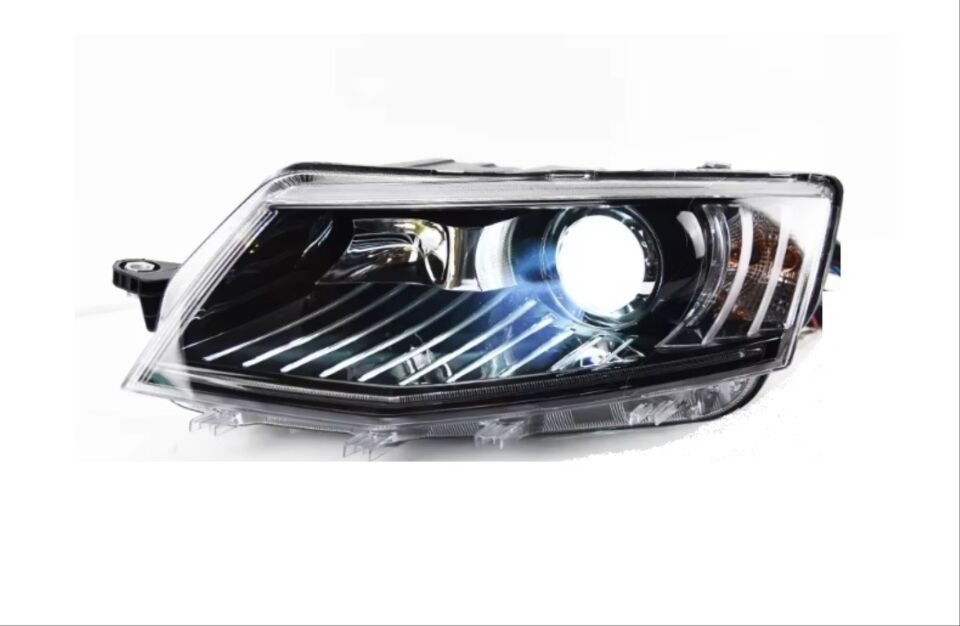 OCTAVIA 2013-2017 İÇİN STYLE LED FAR (HALOJEN FARLI MODELLER İÇİN)