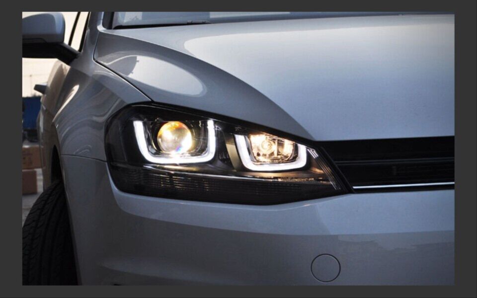 GOLF 7 IÇIN UYUMLU U LED FAR SILVER HARAKETLI SINYAL -(FULL LED-ÇİFT U)