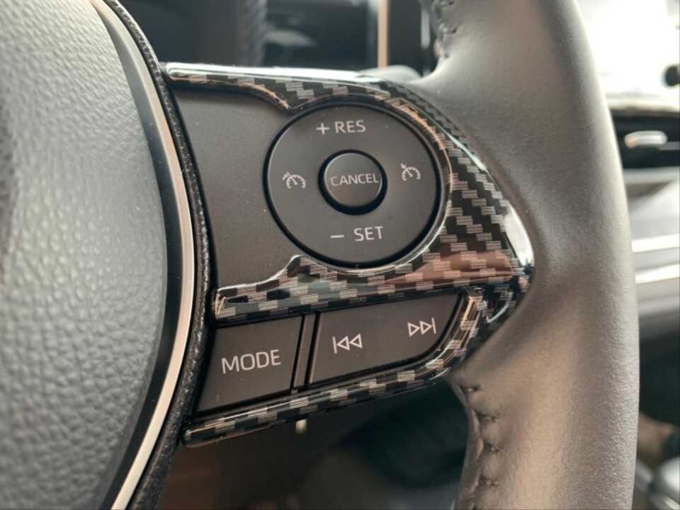 COROLLA 2019+ IÇIN UYUMLU DIREKSYON KAPLAMA KARBON