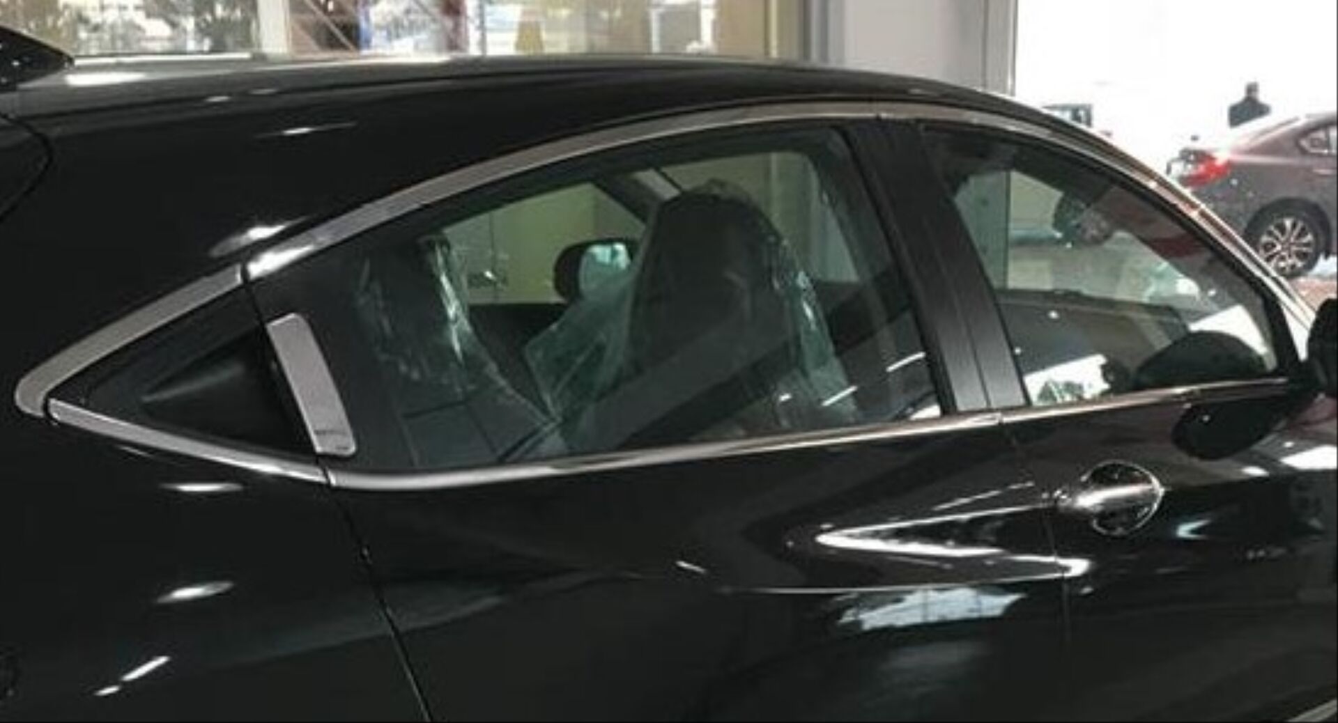 HR-V IÇIN UYUMLU CAM CEVRE TAM TUR NIKELAJI