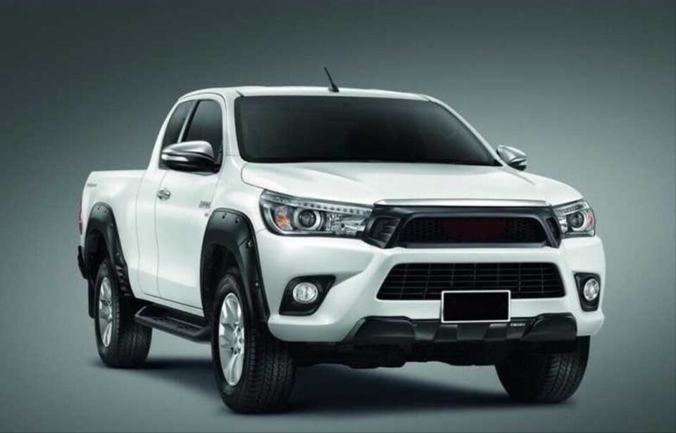 HILUX REVO 2016+ IÇIN UYUMLU  TRD PANJUR
