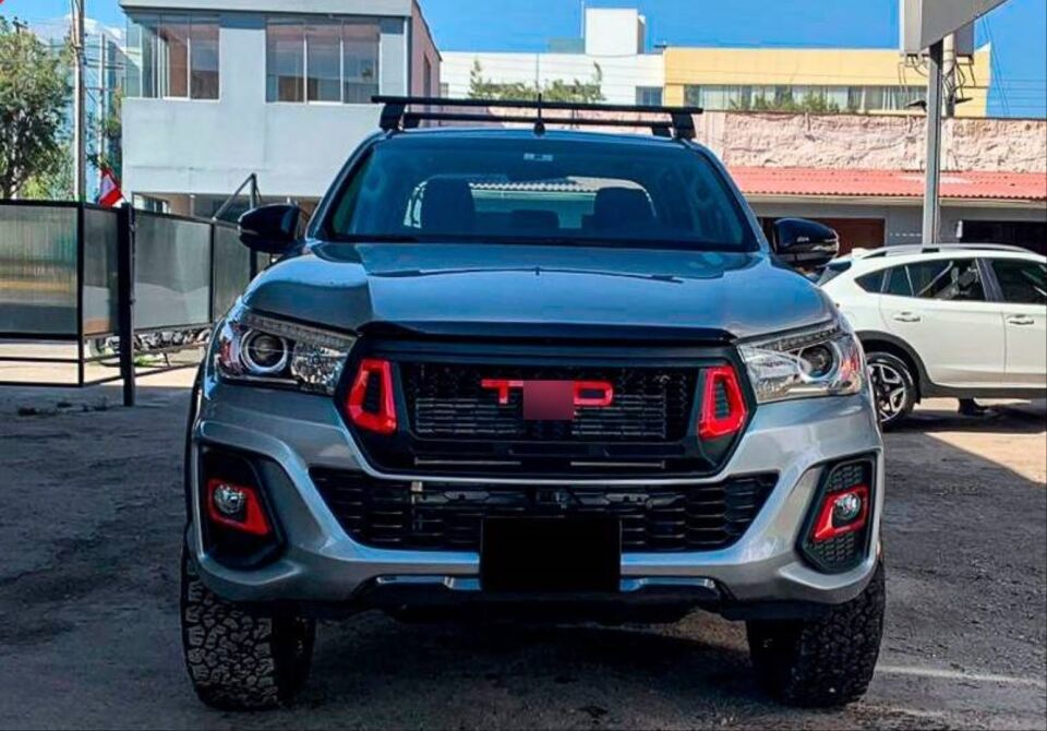 HILUX REVO 2016+ IÇIN UYUMLU  ROCCO TRD BODY KIT (PANJUR-TAMPON-DODIK SETI)
