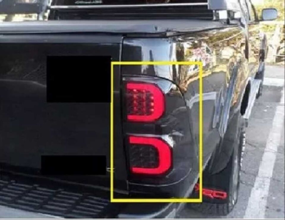 HILUX VIGO (2012-2015) IÇIN UYUMLU SMOKE LED STOP - DIZAYN B