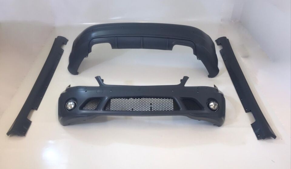 W204 2007-2011 IÇIN UYUMLU C63 BODY KIT (MAKYAJSIZ)