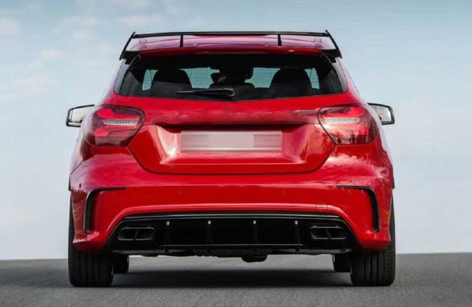 W176 A SERISI  IÇIN UYUMLU A45 AMG GORUNUM FULL BODY KIT (2013-2018)