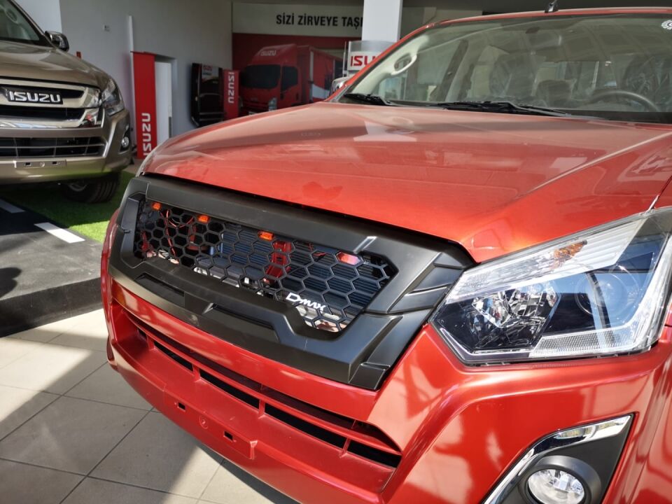 D-MAX IÇIN UYUMLU 2018+ PANJUR SIYAH - LEDLI