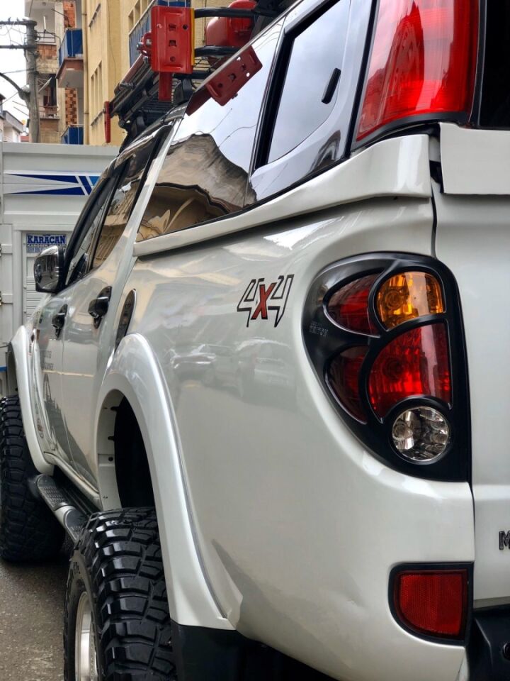 2008 -2014 MITSUBISHI L200 UYUMLU  STOP CERCEVE KAPLAMA SIYAH