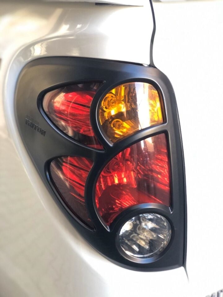 2008 -2014 MITSUBISHI L200 UYUMLU  STOP CERCEVE KAPLAMA SIYAH