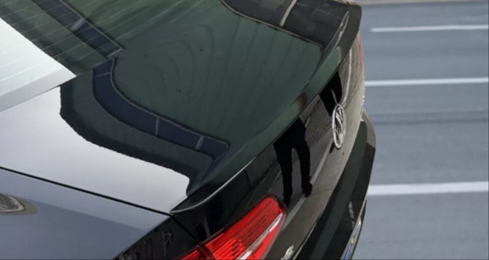 PASSAT B8 2015+ IÇIN UYUMLU ANATOMIK SPOILER (BOYASIZ)