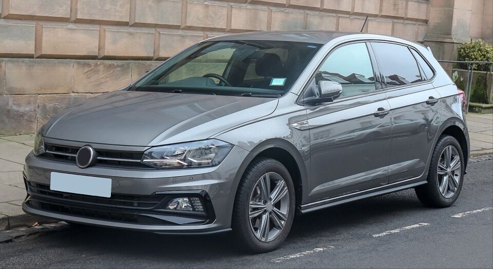 POLO 2018+ IÇIN UYUMLU  MK6 R LINE FULL BODY KIT   (sis dahil)