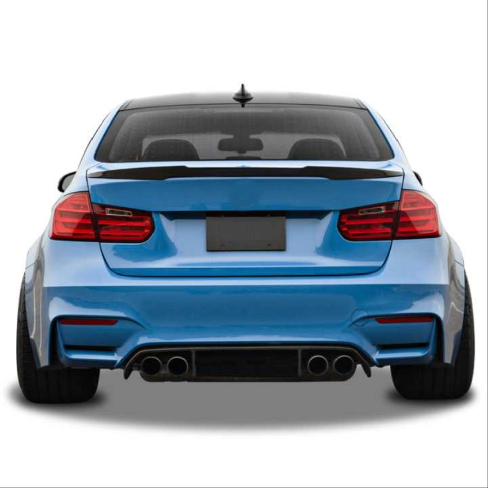 3 SERISI F30 3/S IÇIN UYUMLU M4 GORUNUM SPOILER (PIANO BLACK)