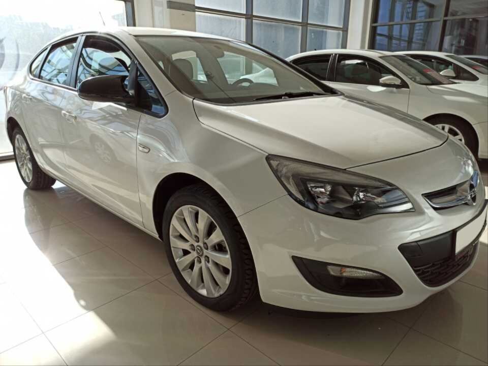 ASTRA J 2009-2020 IÇIN YARASA AYNA KAPAGI PIANO BLACK