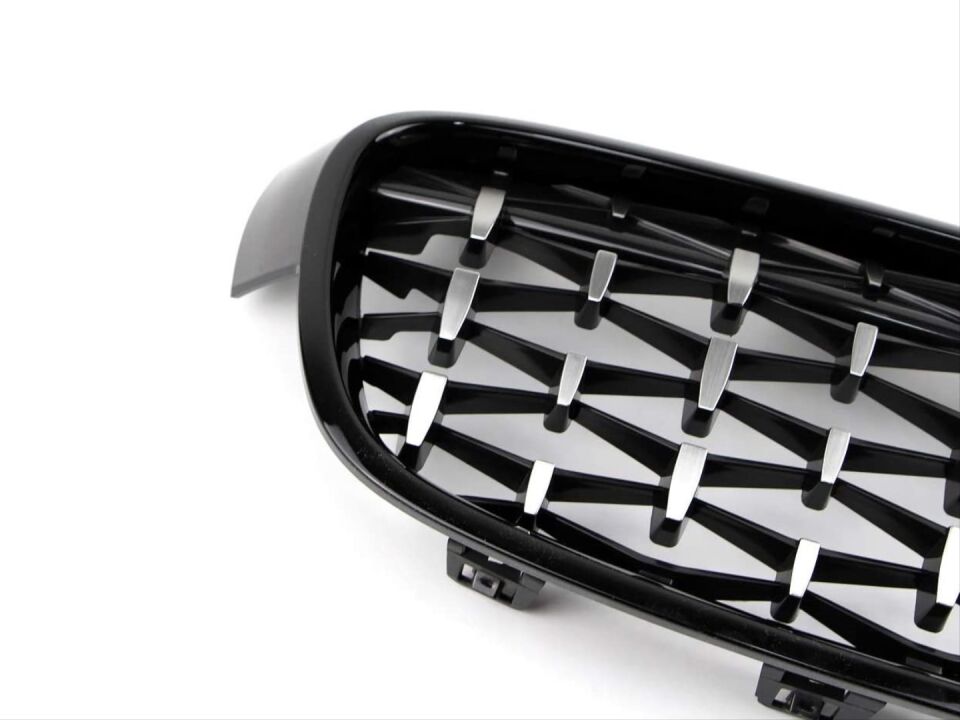 3 SERISI F30 2012-2018 IÇIN UYUMLU DIAMOND PANJUR (BÖBREK) PIANO BLACK