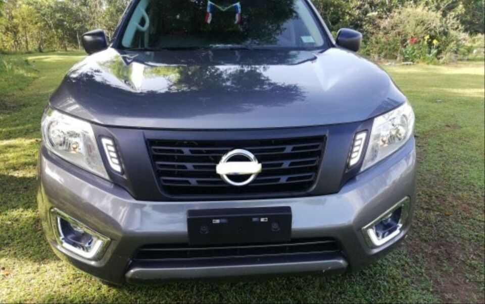 NAVARA NP300 (2015-2020) IÇIN UYUMLU PANJUR LEDI (GUNDUZ LEDI)