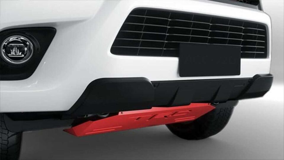 HILUX REVO 2016-2019 IÇIN UYUMLU TRD TAMPON ALT KORUMA (KIRMIZI)