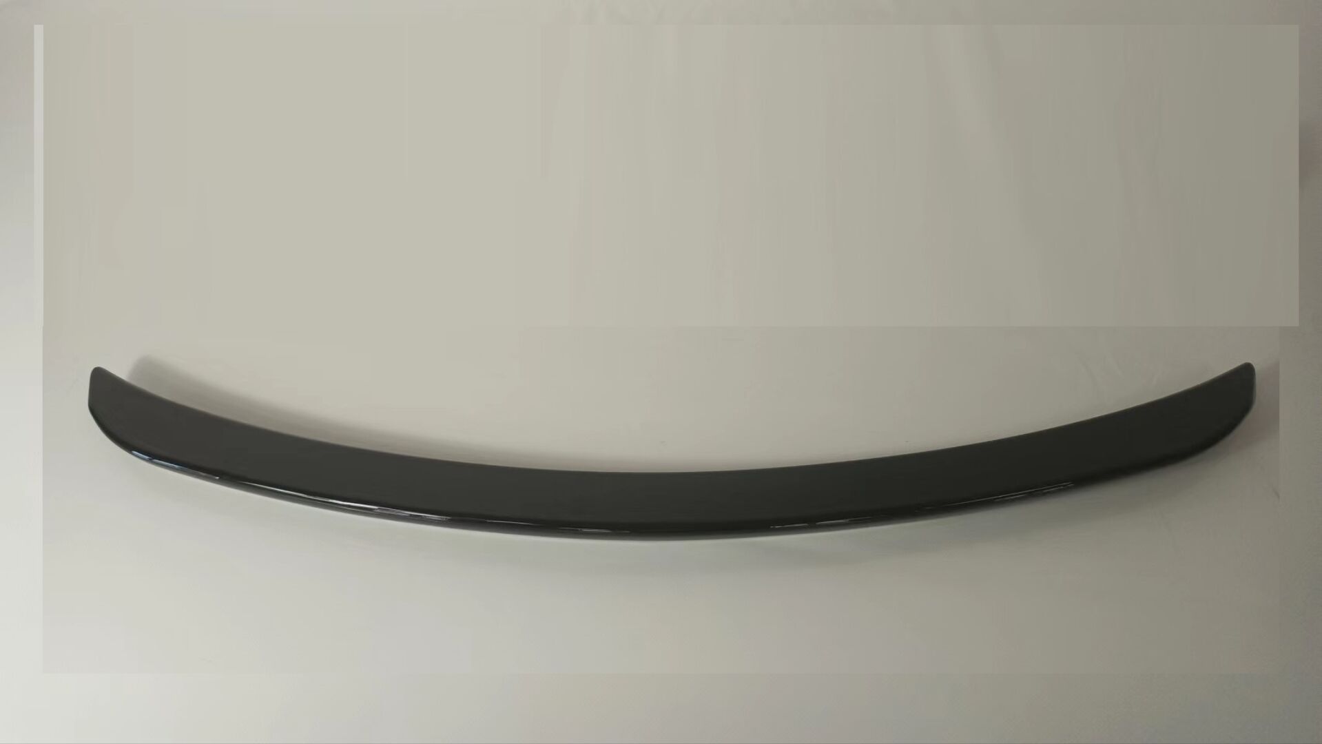 CRUZE 2009-2014 IÇIN SPOILER - PIANO BLACK