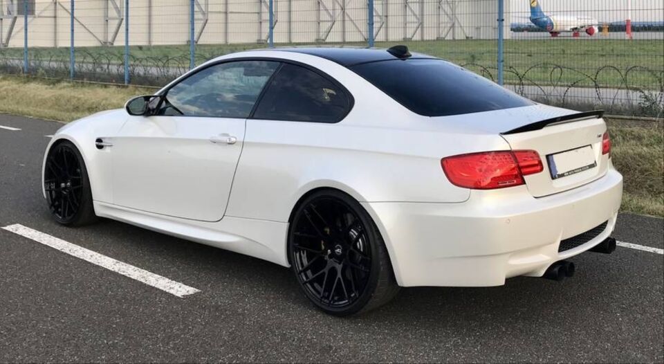 3 SERISI E92 IÇIN UYUMLU MT SPOILER  - PIANO BLACK (PARLAK SIYAH)
