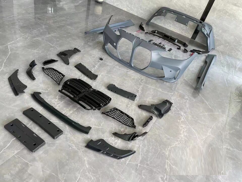 4 SERISI G22 M4 BODY KIT (ÖN ARKA TAMPON MARSPIYEL PANJUR)  2 KAPI