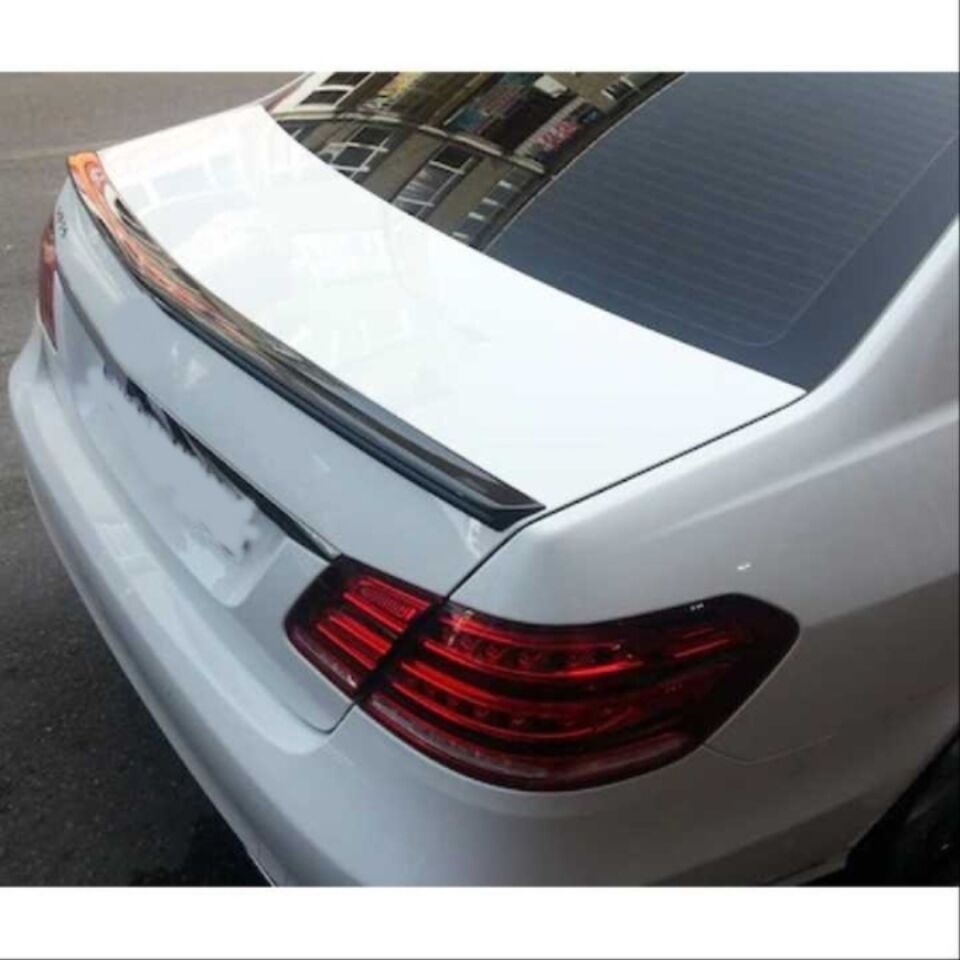 W212(2009-2015) E SERISI SPOILER - PIANO BLACK (PARLAK SIYAH)