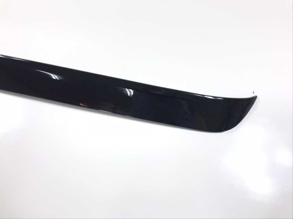 W213 2016-2019 E SERISI IÇIN UYUMLU CAM ÜSTÜ SPOILER  - PIANO BLACK (PARLAK SIYAH)